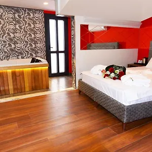 Otel Renk Karsiyaka İzmir